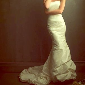 Strapless Taffeta Mermaid Entirely Ruched